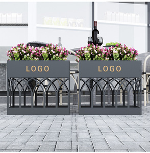 Jardinière moderne en métal avec logo personnalisé, support pour plantes, finition galvanisée, pour usage commercial dans les centres commerciaux - Product Image 4