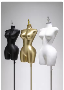 Mannequin féminin demi-corps BBL à surface mate, avec hanches et poitrine généreuses, idéal pour la présentation de robes brésiliennes - Product Image 2