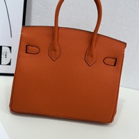 Sac à main carré en cuir pleine fleur gaufré platine à motif cheval, avec rabat, porté épaule/bandoulière, style rétro européen pour femme