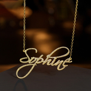 <span class=keywords><strong>Collana</strong></span> <span class=keywords><strong>con</strong></span> catena a maglie in acciaio inossidabile in oro 18K personalizzata Unisex <span class=keywords><strong>con</strong></span> targa <span class=keywords><strong>con</strong></span> caratteri multipli e charm personalizzati per Dropshipping - Product Image 4