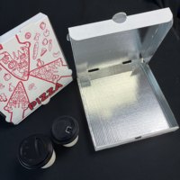 SP5243 Scatole per Pizza Ecologiche Personalizzate con Logo, Opache e Goffrate, in Cartone Kraft Antigrasso di Grado Alimentare, Varie Misure, Fornitore Diretto