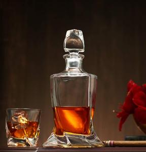 Hot Sale <strong>Liquor</strong> Whiskey Decanter Set Elegant Whiskey Decanter and 6 Exquisite Cocktail <strong>Glasses</strong> - Product Image 3