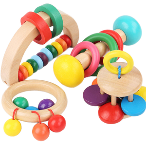 Nouvelles hochets créatives en bois Montessori pour bébés, jouets sonores pour nouveau-nés, ensemble de hochets en bois pour bébés - Product Image 1