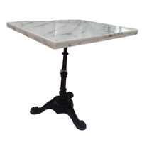 Ensemble de mobilier pour café moderne Plateau en marbre Base en fonte Table carrée Utilisation polyvalente pour la maison Bar Bureau Hôtel Villa en plein air