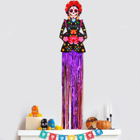 Ornement carré en plastique en forme de crâne squelette avec pompon pour Halloween, idéal pour les autocollants muraux ou les décorations suspendues, décoration maison/jardin, crâne peint à suspendre à la porte