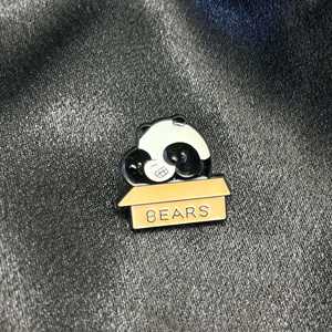 Broches de oso de dibujos animados, alfileres de aleación de zinc para ropa, mochila, regalo, pin decorativo de moda unisex, diseño de Panda blanco y marrón - Product Image 3