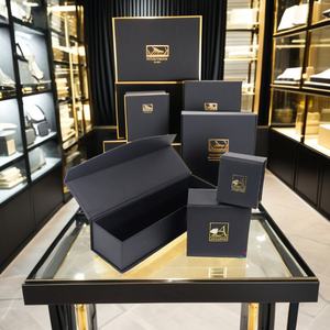 Crown Win - Cajas de Regalo Rígidas Ecológicas Personalizadas, con Estampado en Relieve con Lámina Dorada 4C, Recubrimiento UV, Cartón con Laminación Mate, Esponja Reciclable - Product Image 2