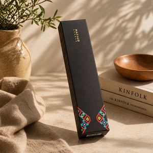 Caja de Papel Cosmética de Lujo Personalizada, Caja Plegable Negra para Perfume y Aceite Esencial, OEM ODM - Product Image 1