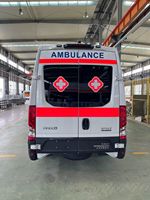Ambulancia NAVECO Ousheng Euro 5 con Caja Médica de Presión Negativa y Flujo Laminar para UCI, Diésel, Nueva, Buen Precio, en Venta