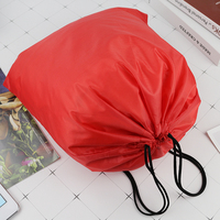 Sac à dos de sport souple personnalisé avec cordon de serrage, sac de sport en polyester écologique pour les voyages en plein air, organisateur idéal pour un cadeau