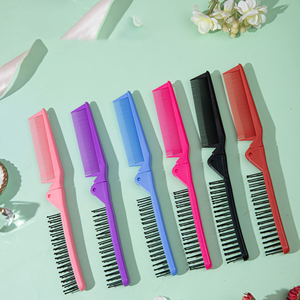 Opción multicolor, superventas, Mini peine de bolsillo plegable de plástico, cepillo de pelo plegable para niños, peine de viaje, entrega lo antes posible - Product Image 1