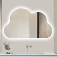 Miroir de salle de bain à LED en forme de nuage au design moderne, anti-buée, avec fonction de mémoire à intensité variable, avec interrupteur tactile, miroir de courtoisie pour chambre d'hôtel