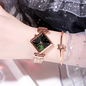 Reloj de mujer de alta gama con elegante esfera en forma de diamante, reloj de cuarzo sencillo y casual de moda. - Product Image 5