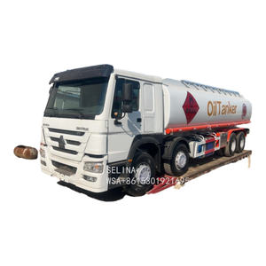 Camión Cisterna HOWO 6X6 de Servicio Pesado, Camión Cisterna de Combustible con Capacidad de Tanque de 20m3, Usado para el Transporte de Diésel y Gasolina - Product Image 1
