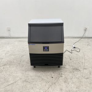 Máquina de Hacer Hielo Adaptable a Múltiples Climas, Resistente a Altas y Bajas Temperaturas, Estable en Todas las Estaciones - Product Image 2