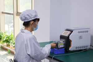 Câble de raccordement à fibre optique multimode MPO Premium PX16 10G+ Transmission haute vitesse pour systèmes de communication exigeants - Product Image 5