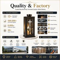 Lanterne funéraire de luxe en acier inoxydable OEM avec support de bougie en verre et motif croix et colombe pour la décoration des tombes commémoratives