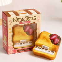 Jouet Squishy Piano Toast à Rebond Lent, Jouet Anti-Stress Réaliste en Forme de Dessert pour Bureau
