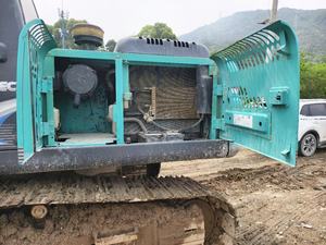 Excavatrice SK200-8 Kobelco utilisée à bas prix, originale du Japon, poids en ordre de marche de 20 tonnes avec moteur central et composants de moteur - Product Image 6