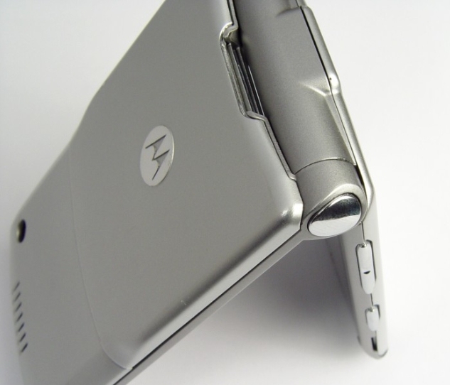 Low Prices Original Unlocked GSM 2G Cheap Unlocked Simple Mobile Phone for Motorola V3 V3i