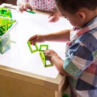 Table lumineuse LED en gros pour salle de classe, boîte à lumière sensorielle pour enfants pour l'apprentissage et les activités, idéale pour la maternelle et la salle de jeux
