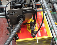 Machine à plastifier flûte carton ondulé entièrement automatique/machine à plastifier flûte boîte carton