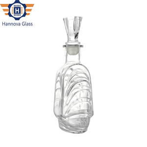 Bouteille de liqueur en verre personnalisée de 700 ml en forme d'éventail avec bouchon en liège pour l'emballage de brandy, <span class=keywords><strong>cognac</strong></span> et whisky de luxe - Product Image 6