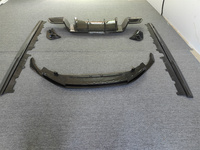 Convient pour 2016-2020 Audi R8 Kit de carrosserie de diffuseur arrière en fibre de carbone pure de type P de haute qualité pour pare-chocs avant et jupe latérale