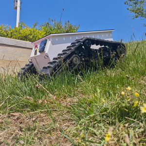 Plataforma Robótica Inteligente PLT1000 con Chasis de Orugas, Robot Móvil para Subir Escaleras, para Patrullaje, Rescate e Inspección Industrial - Product Image 4