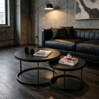 Ensemble de tables basses gigognes modernes, plateau noir mat, structure en métal noir, 2 tables gigognes, salon, hôtel