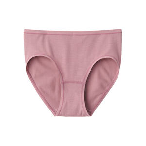 Braguitas de mujer Smooth Silhouette con tecnología anti-arrugas y tela ligera para un uso invisible bajo ropa ajustada. - Product Image 1