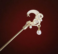 Perlen-Quasten-Haarnadel für Damen, Imitation Jade, Mondförmig, Hanfu Pferdegesicht-Rock Kopfschmuck für Hochzeit und Chinesisches Neujahr