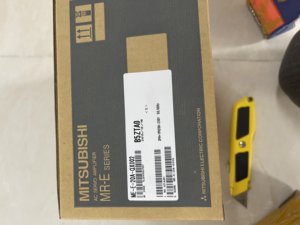 มอเตอร์เซอร์โว AC ของมิตซูบิชิ รุ่น MR-E-20A-QX002 ของแท้ 100% ใหม่เอี่ยม - Product Image 1