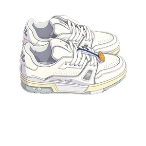 Zapatos de Diseñador Diseño Personalizado de Graffiti Zapatos de Lujo Zapatillas de <span class=keywords><strong>Baloncesto</strong></span> Retro Cuero Genuino Handmade - Product Image 2