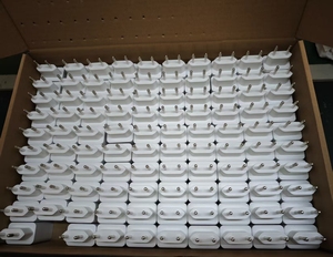 Cargador Rápido de 20W a Bajo Precio con Protección Contra Incendios OTP y OVP para Dispositivos iPhone y Android - Product Image 5