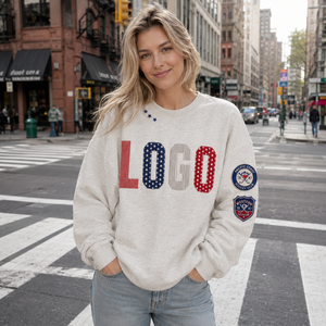 Sweat-shirt surdimensionné personnalisé OEM pour femme, col rond, style vintage, blocs de couleur, rayures, écusson étoile brodé, badge sur le bras, pull-over - Product Image 2