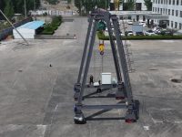 Grue à portique sur pneus en caoutchouc autopropulsée Cummins/Weichai, moteur diesel, 32, 40, 50 tonnes, structure en acier pour chantier d'assemblage