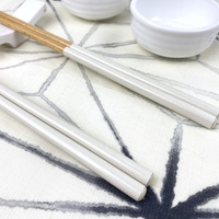 Nouveauté 2024 Vaisselle à sushi en porcelaine Assiette de luxe Assiette à sardines Ensemble de vaisselle à sushi avec baguettes Ensemble cadeau