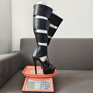 Bottes noires à talons aiguilles pour femmes, style sandales à plateforme, ajourées, avec fermeture éclair arrière et rayures, pour l'été - Product Image 4