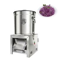 Groente- en fruit snijmachine, verhakselaar, shredder, machine voor de verwerking van dierenvoer voor pluimveehouderij.