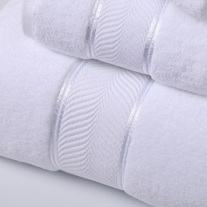 Asciugamano in <span class=keywords><strong>Puro</strong></span> <span class=keywords><strong>Cotone</strong></span> Spesso e Morbido con Motivo Jacquard a Coda di Pesce, Tinto in Seta Brillante, per Viso, Bagno e Regalo - Product Image 6