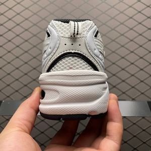 Zapatos deportivos casuales de lujo para hombre, tejido de malla, transpirables, zapatos deportivos para exteriores, estilo unisex para hombre y mujer - Product Image 5