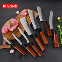 Couteau de chef de cuisine en acier forgé noir martelé avec manche en bois de rose et manche octogonal japonais