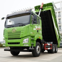 Camion benne basculante FAW JH6 6X4 375HP avec moteur Weichai et transmission rapide pour le transport routier et minier, vert