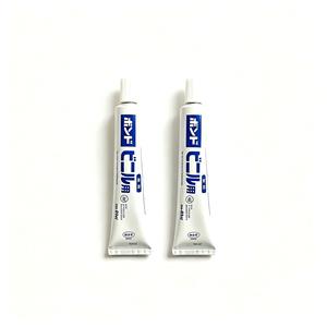 Adhesivo de Vinilo Konishi WYY97 de 50 ml 11033 VL-50B, Adhesivo de PVC Flexible a Base de Solvente, Adhesivo para Reparación de Cuero y Vinilo - Product Image 4
