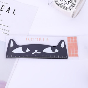 Règle en forme de chat de dessin animé, outil de mesure en bois noir de 13cm pour étudiants et dessin - Product Image 3