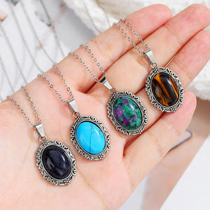 Collier avec pendentif ovale en pierre naturelle, bijoux en pierre brute pour la guérison, cristal délicat, bohème minimaliste, cadeau spirituel quotidien - Product Image 1
