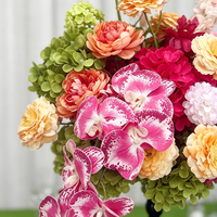Centre de table rétro en fleurs de soie roses, arrangement floral haut, décoration de table pour mariage, banquet, hôtel