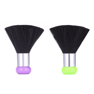 แปรงหวีผมวานเม่ย ขนแปรงกลม สีม่วงและสีเขียว สำหรับใช้ในร้านเสริมสวย - Product Image 1