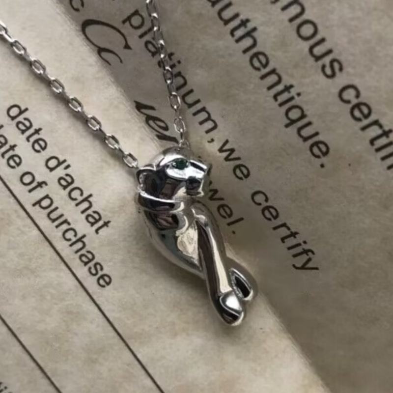 สีเงินมันเงา